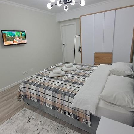 Аэропорт Апартаменты 24&24 Chişinău Esterno foto